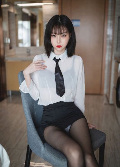 欧美丁香树图片_超清神马在线观看