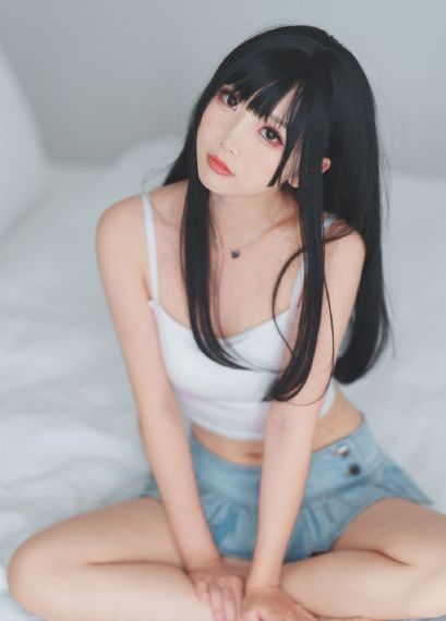 欧美高跟浪荡老女人_720全集免费播放