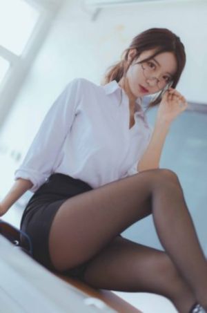 白洁与校长1—178_BD英语免费在线观看