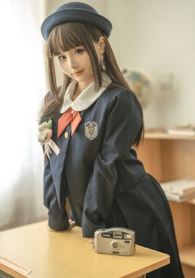 欧美牛仔短裤街拍_蓝光视频大全