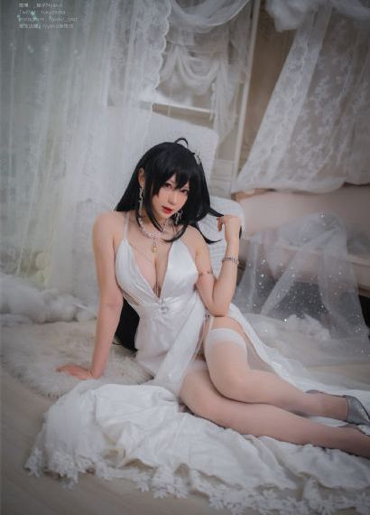 欧美人操美女逼视频_完整视频大全
