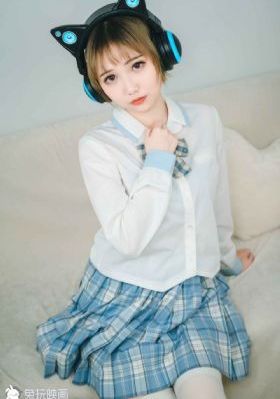 欧美美女穿紧身衣_超清高清免费观看