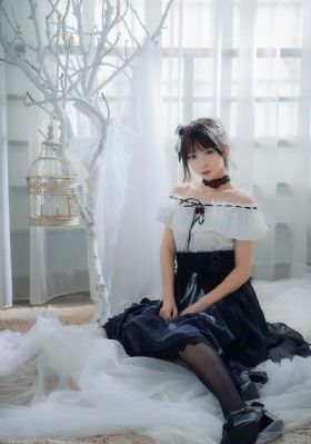 欧美美女黑白手机壁纸_BD韩语完整在线观看